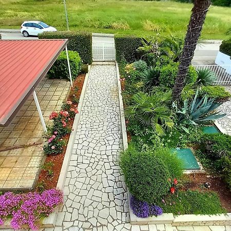 Apartment A4 Ines Near Beach โปเรช ภายนอก รูปภาพ