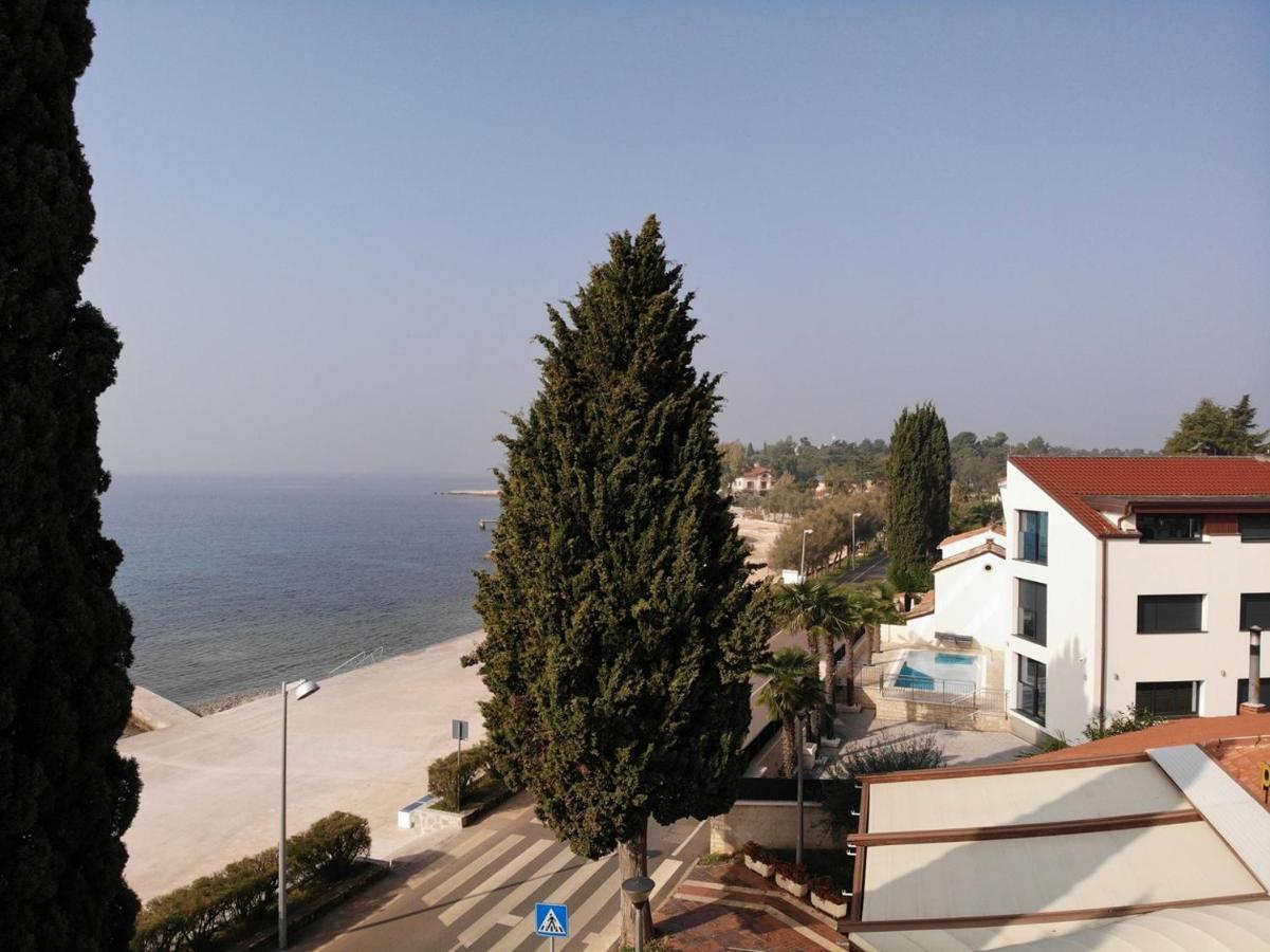 Apartment A4 Ines Near Beach โปเรช ภายนอก รูปภาพ