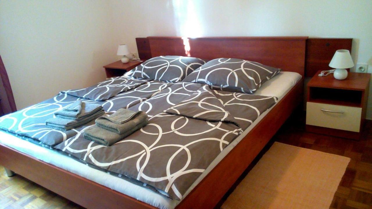 Apartment A4 Ines Near Beach โปเรช ภายนอก รูปภาพ