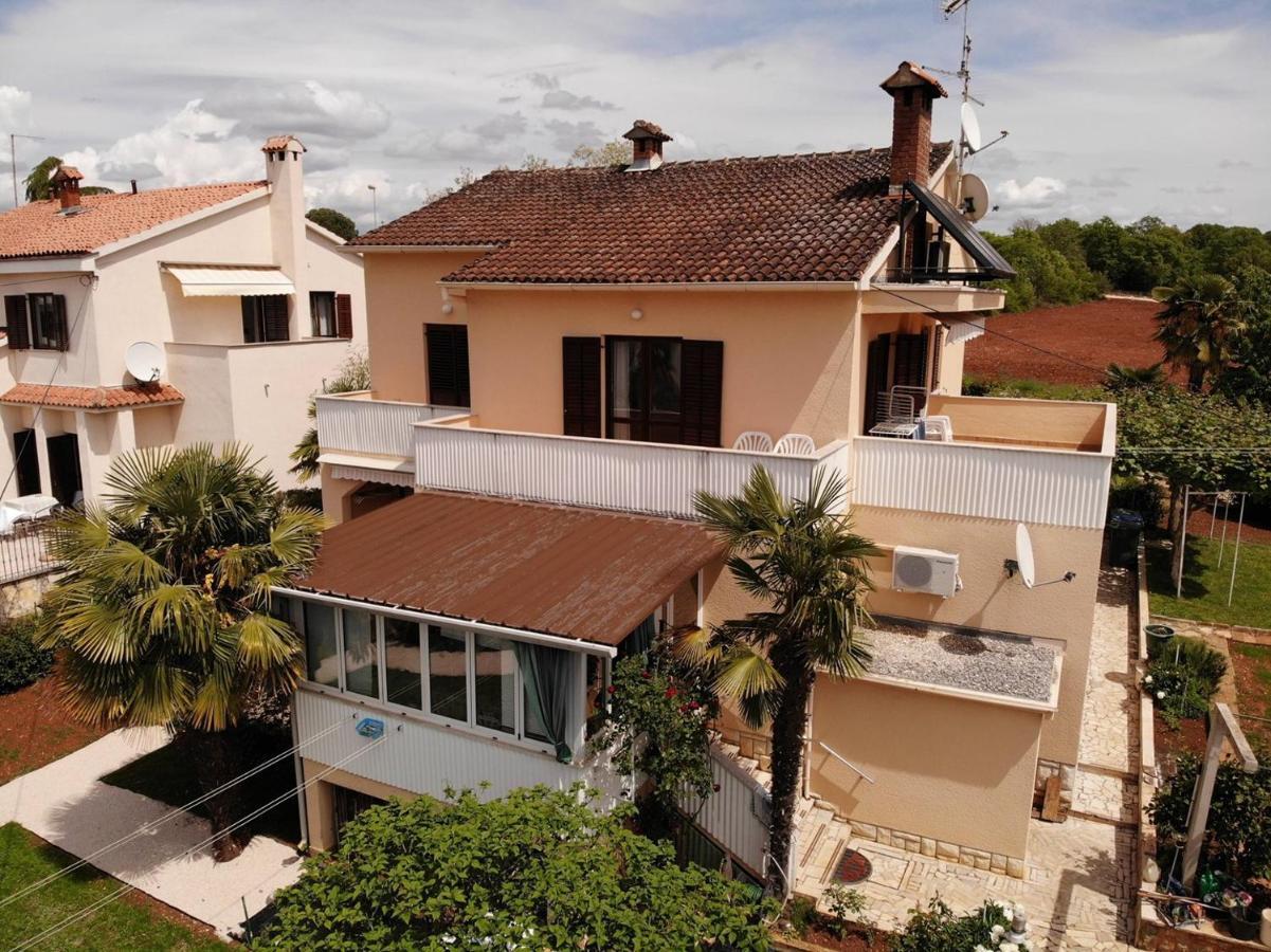 Apartment A4 Ines Near Beach โปเรช ภายนอก รูปภาพ